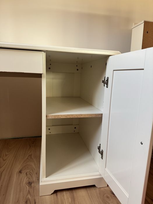 Birou de lemn Ikea