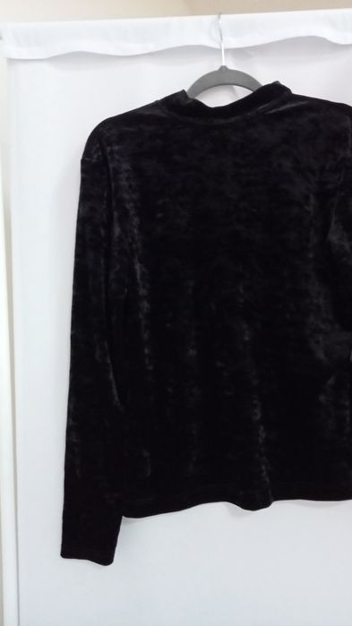 Продам блузки и кофты 46-48 размер