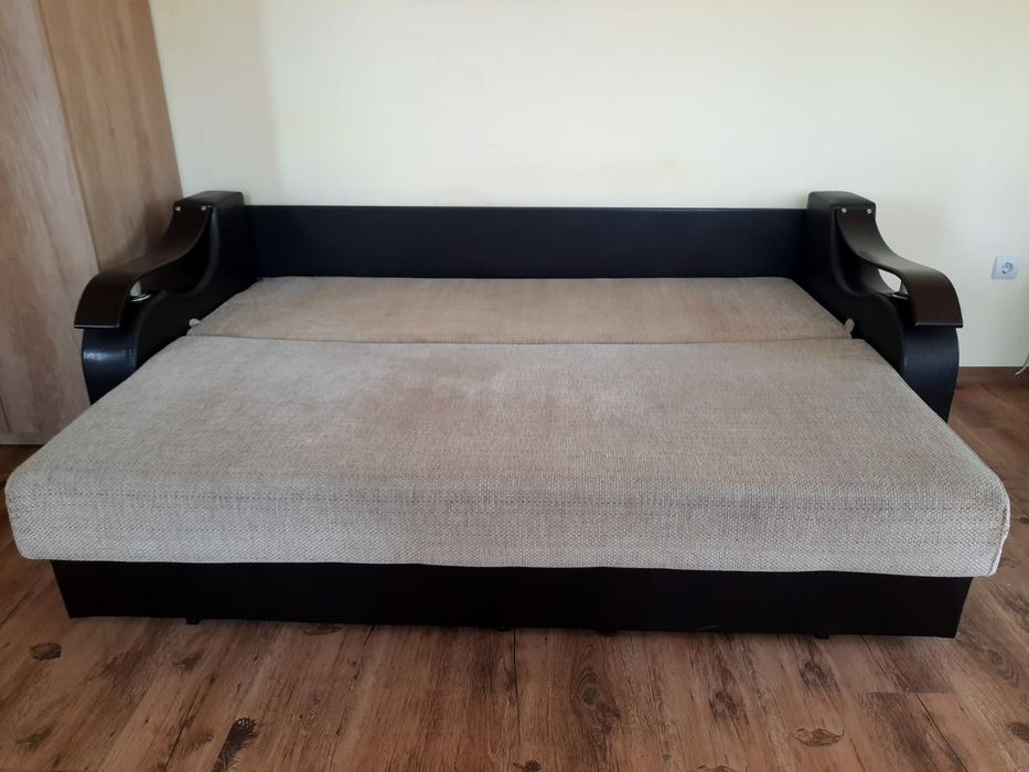 Vand canapea extensibila.