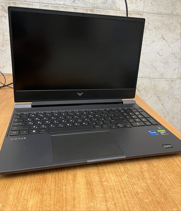 HP Victus RTX 3050 4gb / i5 12450H / 16GB