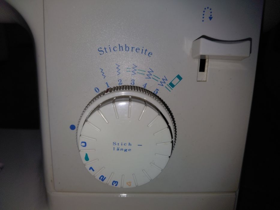 Maşină de cusut electrică Meister 406