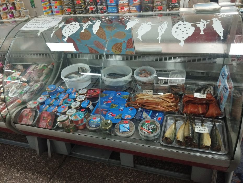 Продам холодную витрину