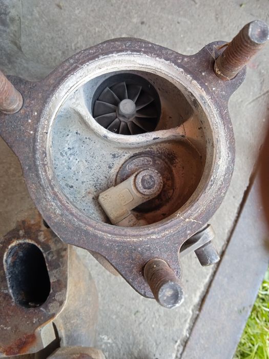 Дюзи от 2.0т изпускателна колектор турбо к053 радиатор за шаран