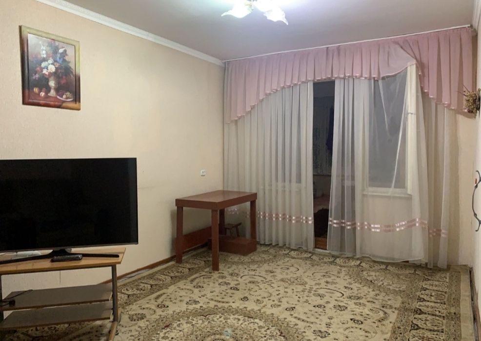 Uchqoʻrgʻon tumani mustaqillik koʻchasi 12a uy sotiiladi