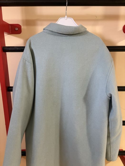 Продам пальто для девочки