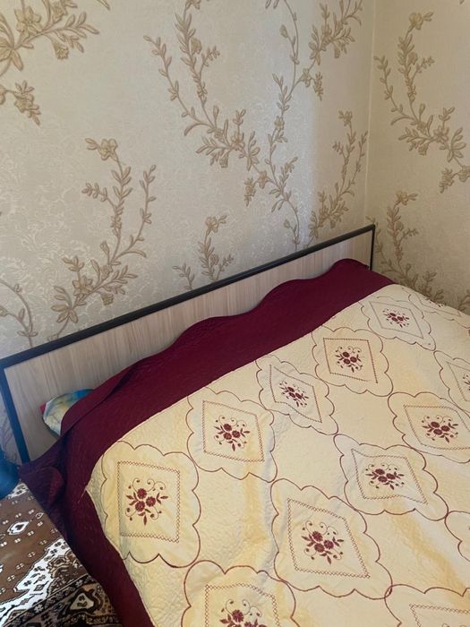 Продам спальный гарнитур