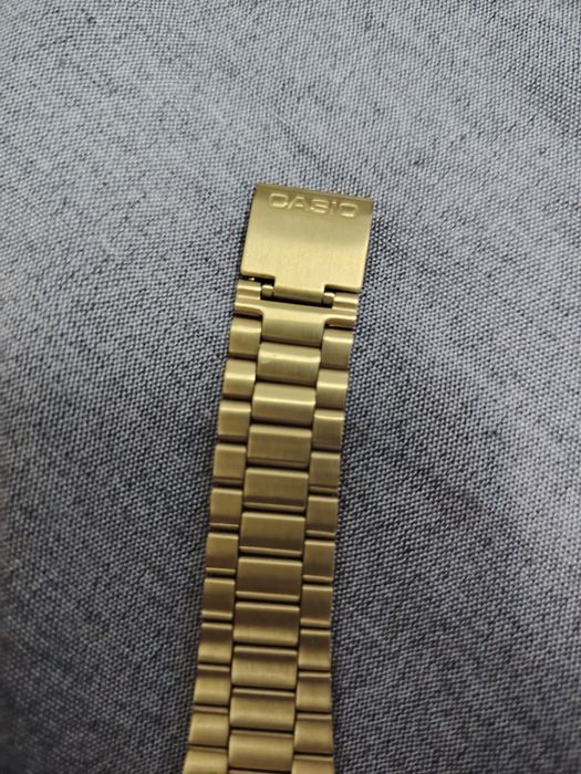 Vand Ceas Casio Retro Gold