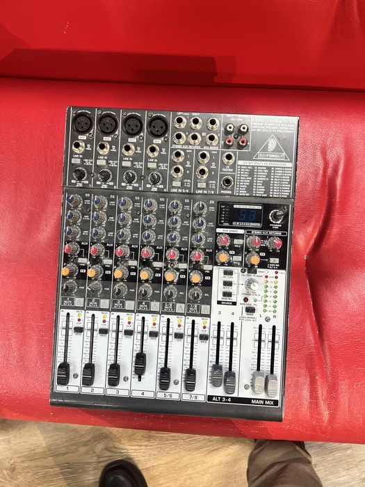 Пульт BEHRINGER пассивный для управления. Срочно продаю для музыкантов