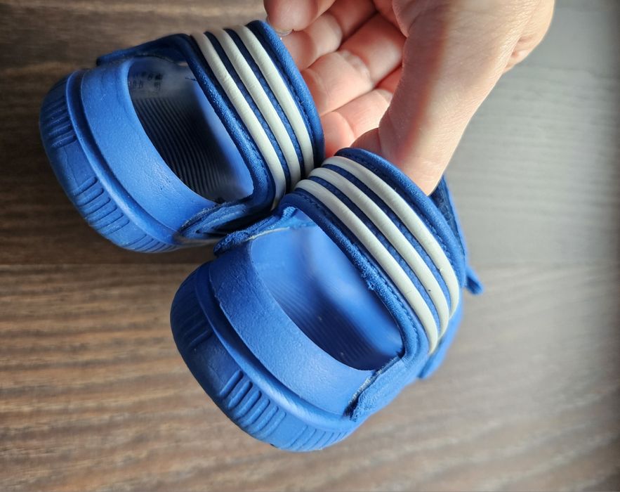 Адидас сандали за момченце