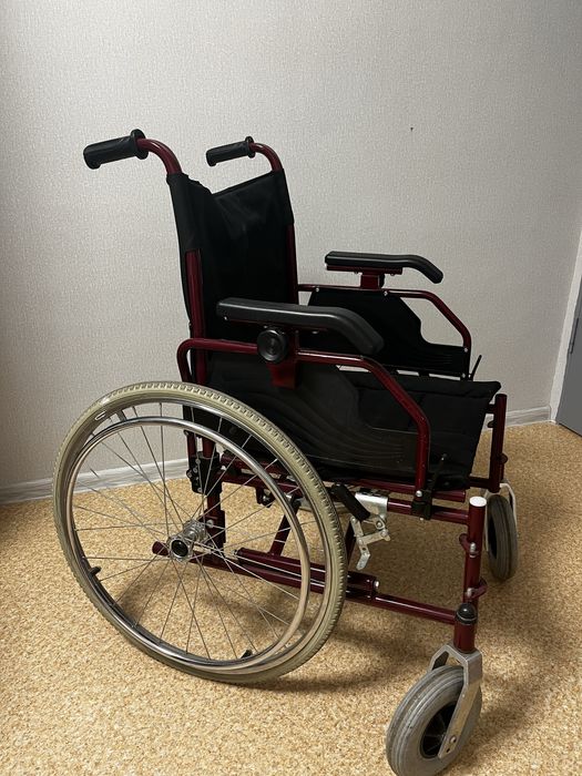 Инвалидная коляска