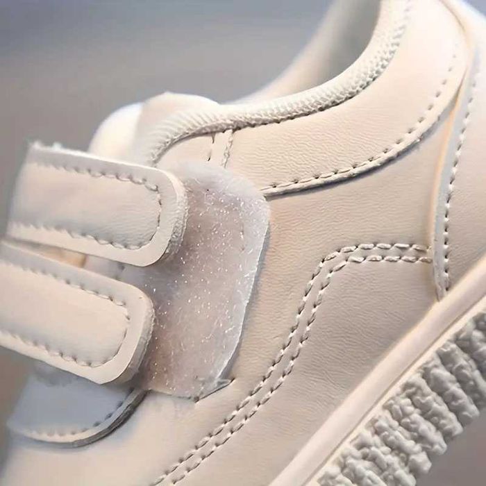 Детски спортни обувки - размер 21