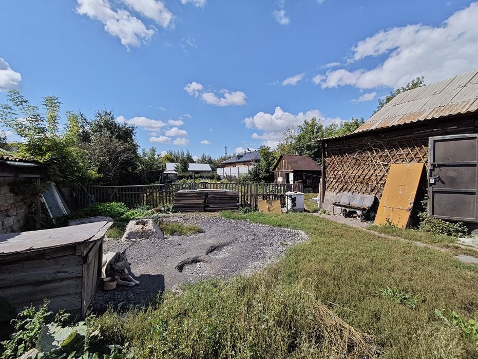 Продам дом с большим участком