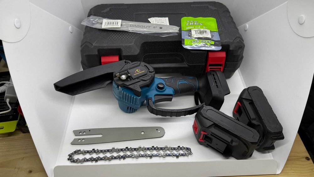 Mini Drujba/Fierăstrău Electric,6 inch,2 Lanturi, 2 Lame,2 Acumulatori