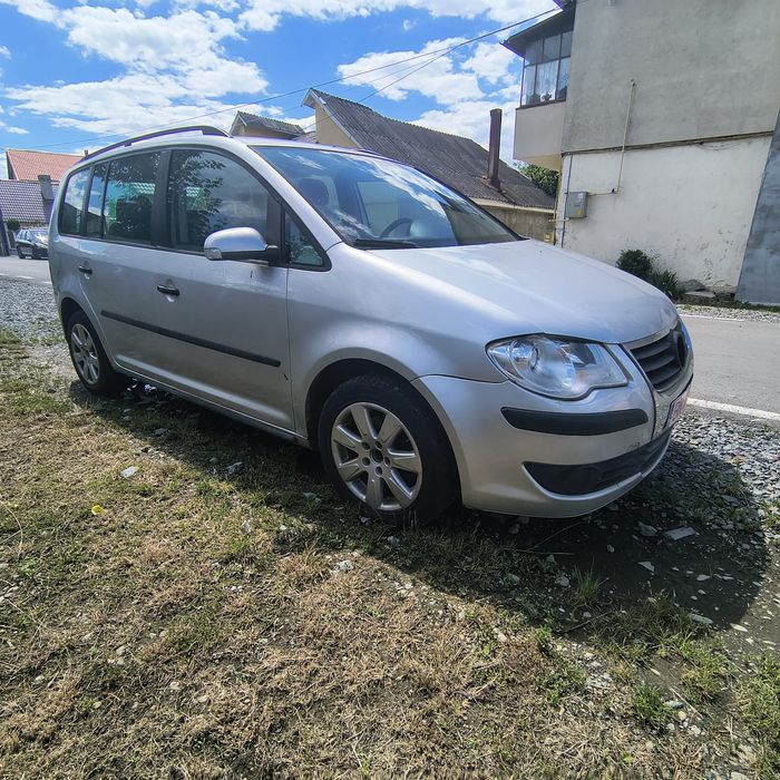 VOLKSWAGEN Touran 2009 — imagine 3
