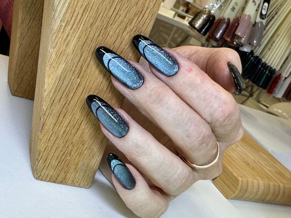 Маникюр и педикюр