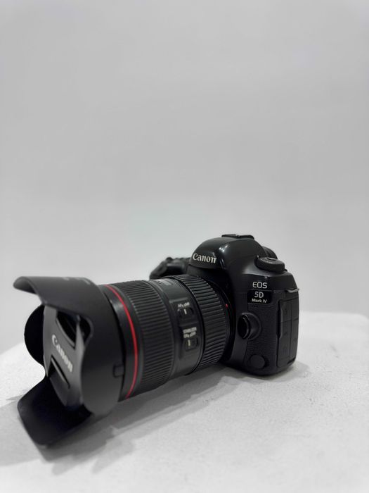 Canon EOS Mark IV