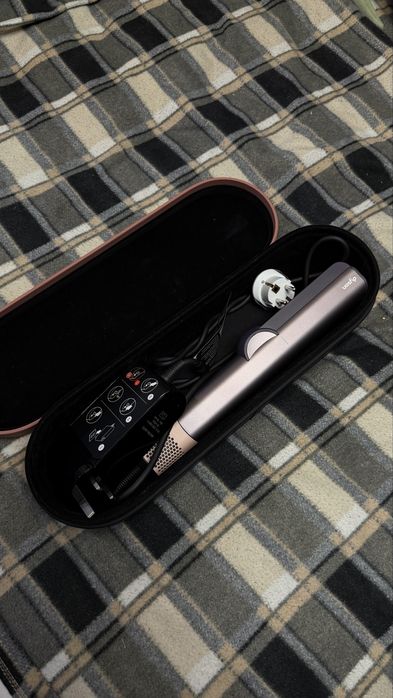 Dyson HT01 утюжок