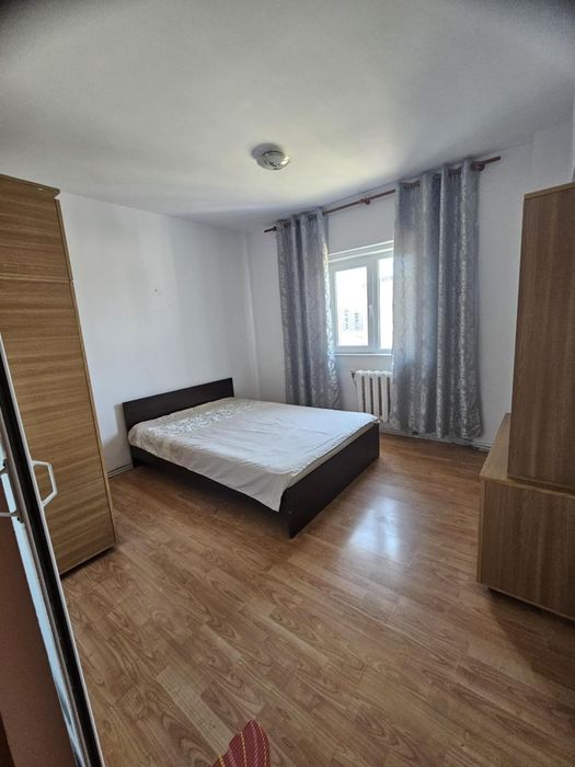 Dacia, apartament 2 camere decomandat
