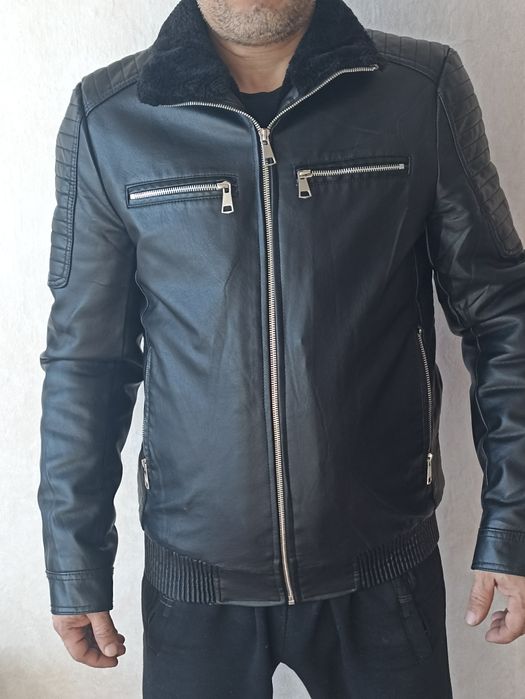 Продам куртку в отличном состоянии