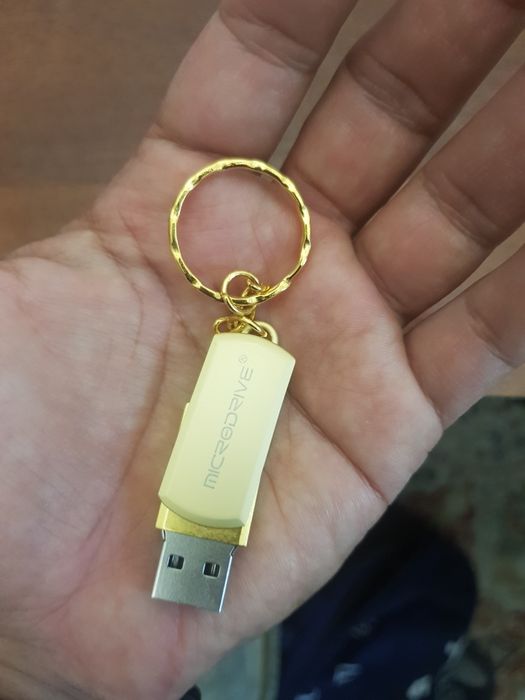 USB флешка 128 гб