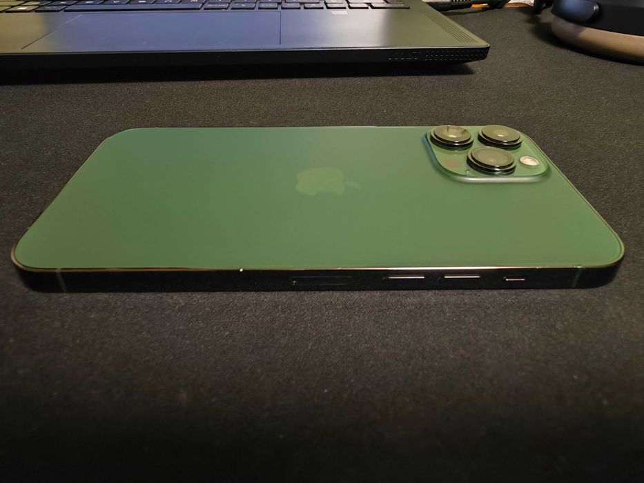 iPhone 13 Pro Max 256GB в отлично състояние