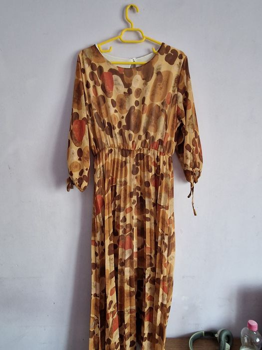 Vand rochie de toamna