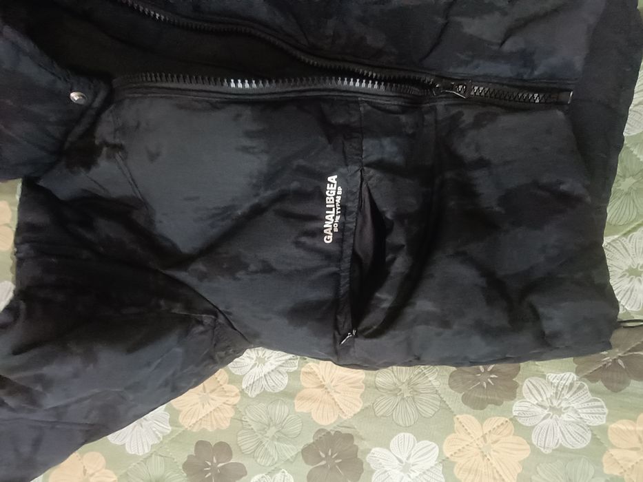 Продам куртку для мальчика (унисекс)