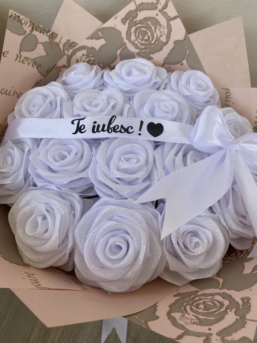 Buchet din satin