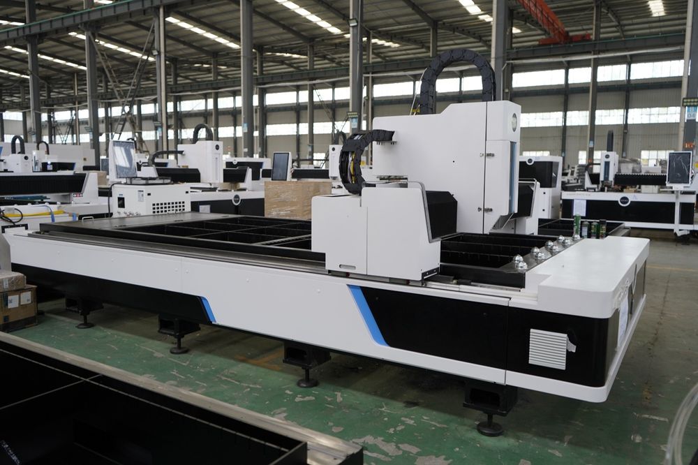 Станок лазерной волоконной резки