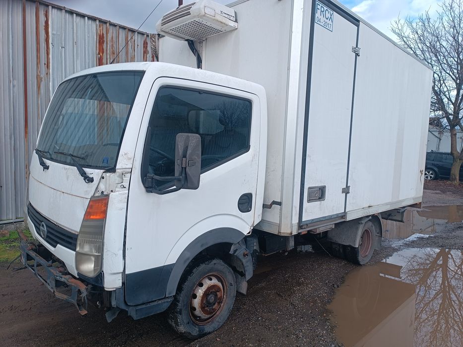 Нисан Кабстар на части