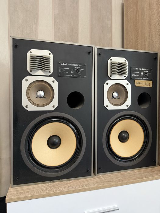 Akai SW-350S Качествени тонколони