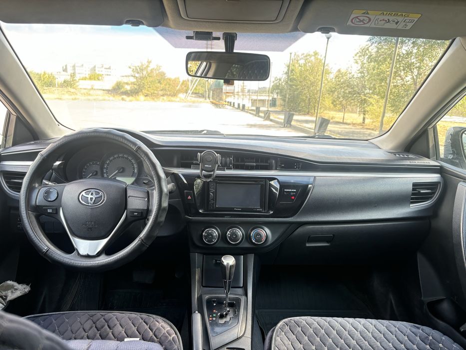 Продам тойота королла 2014 года