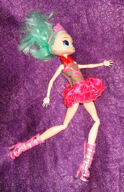 Шарнирная кукла LOL