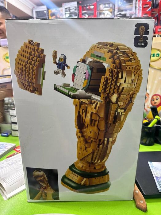 Eksklyuziv Konstruktor FIFA World Cup 2026 Official Trophy (2842 pcs)