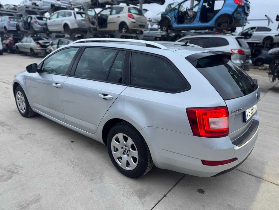 SKODA Octavia 2014 — imagine 5