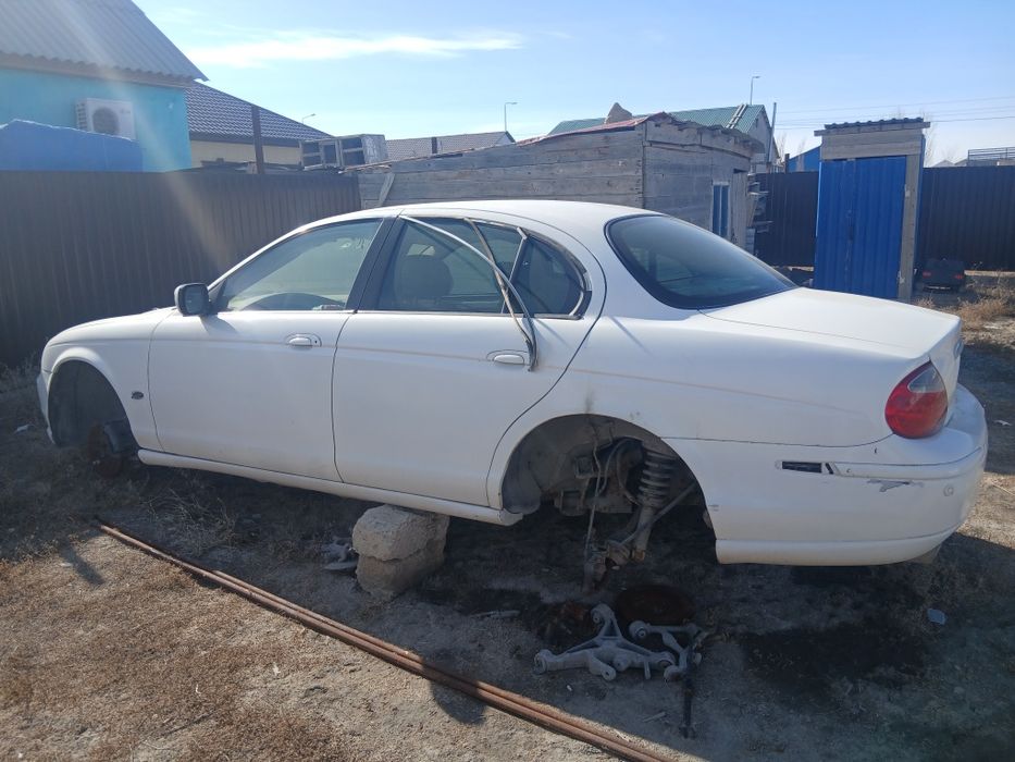 Ягуар аварини док нет