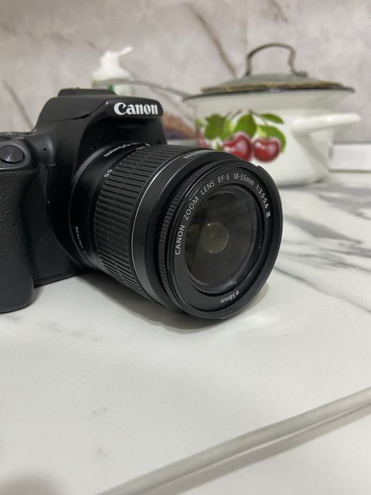Камера Canon eos 250d