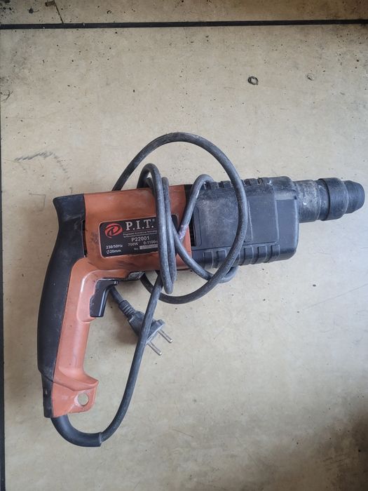 Продаются болгарка,перфоратор, дрель