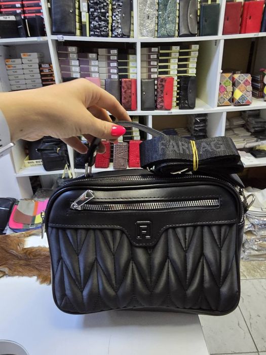 Дамска чанта – ежедневна, през рамо-цветове