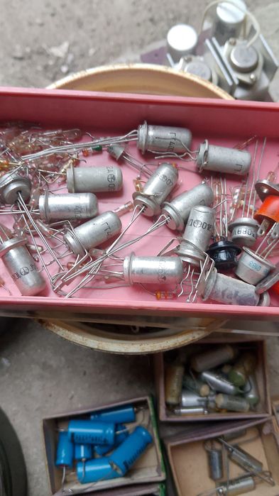 Продам транзисторы