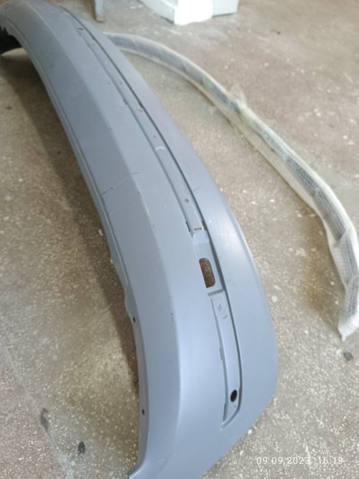 Vând bara spate noua Skoda Fabia 2003