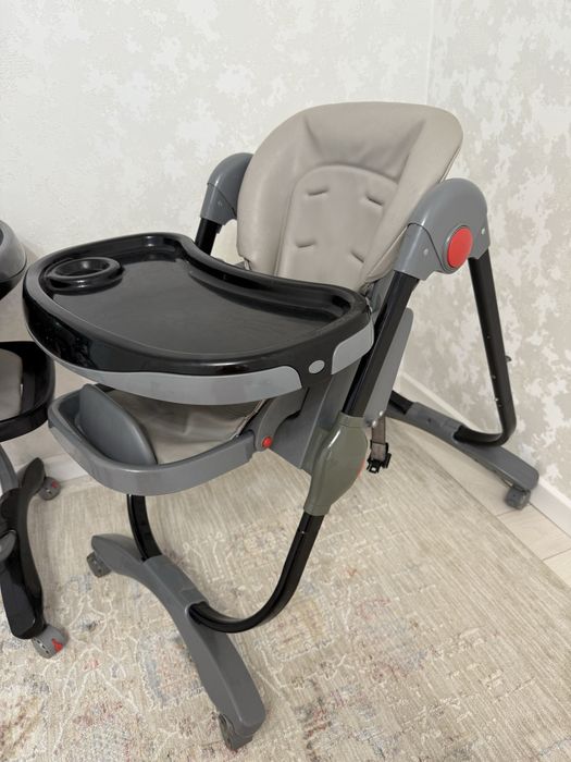 Детский кормящий стол