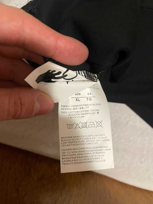 Vand Tricou Off White, nou cu eticheta, marimea XL potrivit pentru L