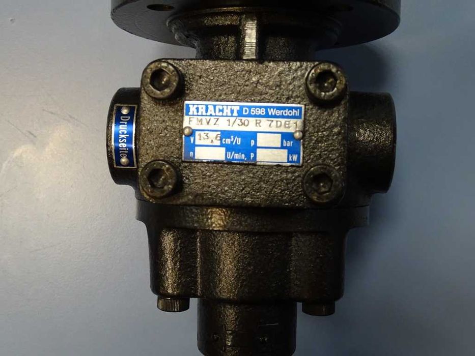 Хидравлична помпа KRACHT FMVZ 1/30 R 7DE1 Reduction Gear Oil Pump гр