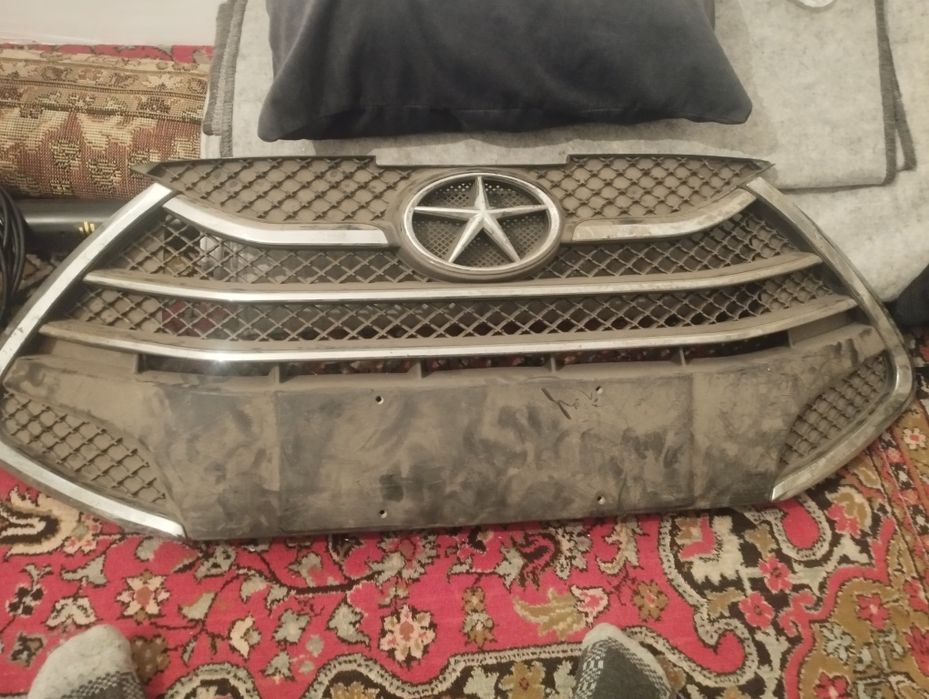 Решетки радиатора 3 штуки