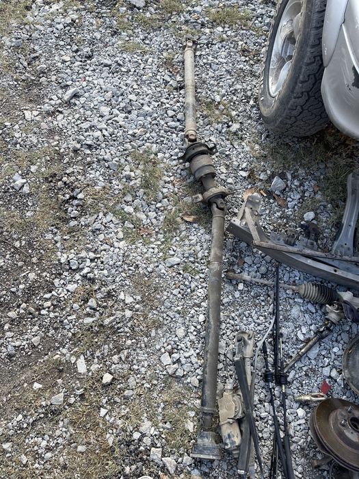 Сузуки лияна на части