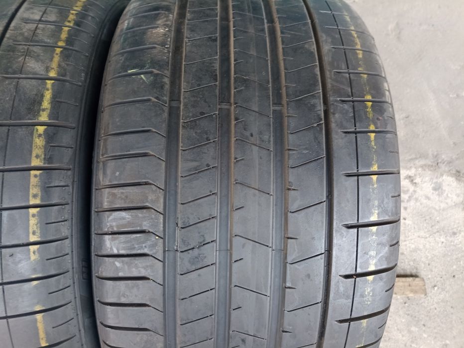 2 anvelope de vara Pirelli 315/30 R21 dot 1718