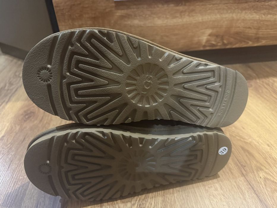 Зимни ботуши UGG