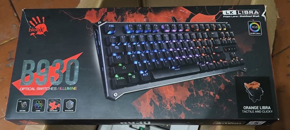 Игровая механика Bloody B930. Полный комплект. Состояние - идеальное