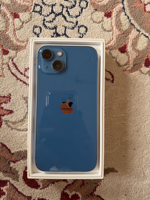 Айфон 13  каропкасымен